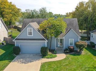 2013 SW British Dr, Lees Summit, MO 64081