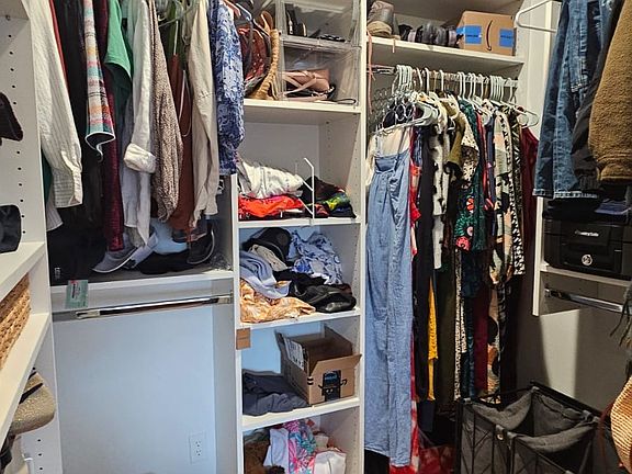2nd image of 2206 N Kedzie Blvd #3