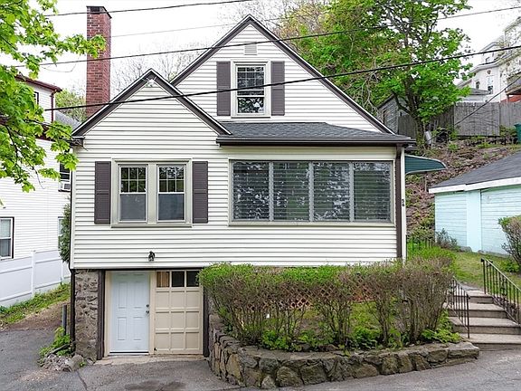 4th image of 56 Raddin Grove Ave