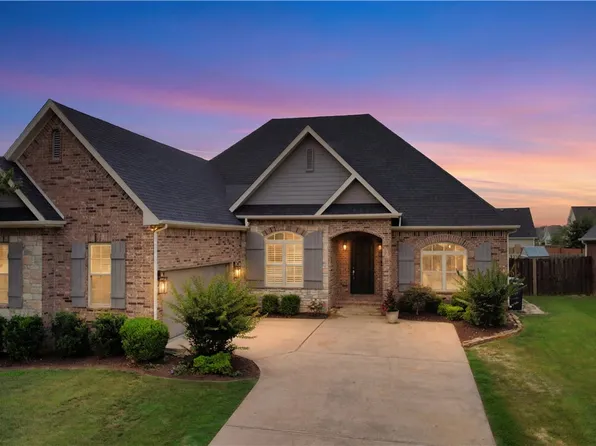 6702 W Braebourne Dr, Rogers, AR 72758