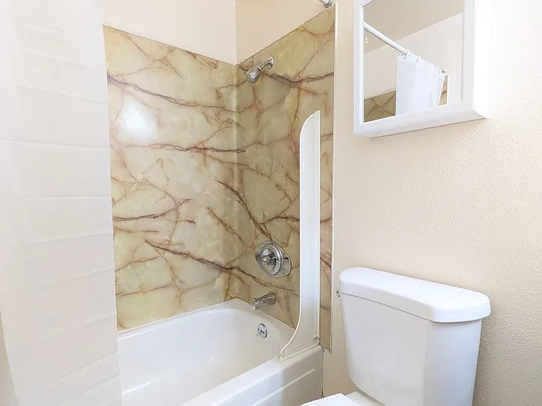 Chelsea Manor Apartments — Photo 36