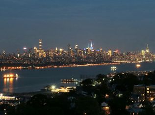 200 Winston Dr APT 1718, Cliffside Park, NJ 07010