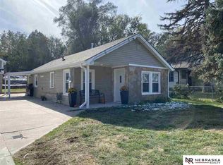 5711 Grover St, Omaha, NE 68106