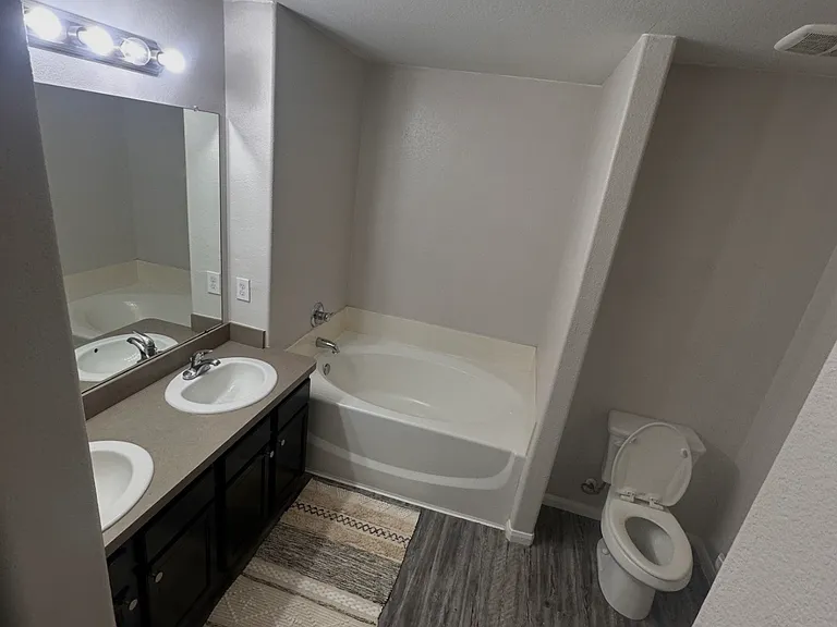 5206 La Rocco Way — Photo 13