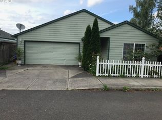 12327 SE Martins Ct, Portland, OR 97236