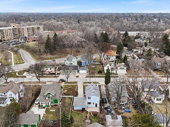 4th image of 8205 Chestnut STREET