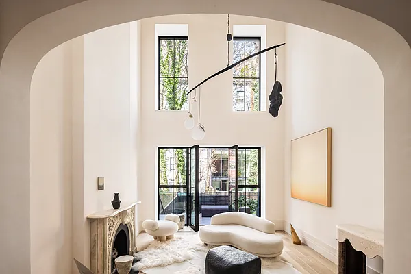 Sold by Compass | media 4