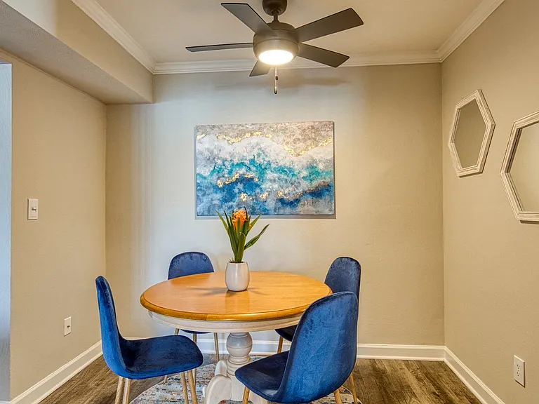 Coastline Apartments — Photo 35