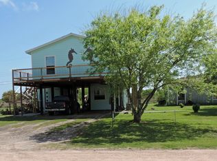 314 W Misty Oak Ln, Rockport, TX 78382