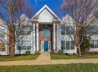 1605 Forest Springs Ln APT D, Ballwin, MO 63021