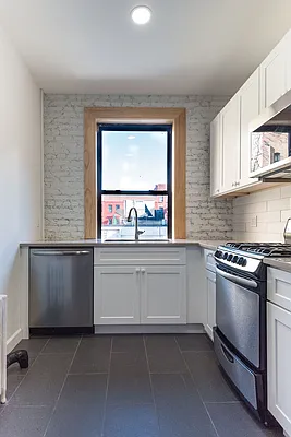 Rented by Easy Street Properties | media 21