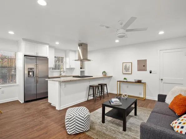 301 E 33rd St #1, Austin, TX 78705