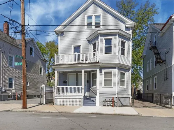 61 Robin St, Providence, RI 02908
