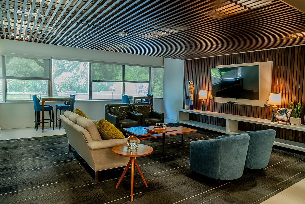 Building Photo - Ensemble Apartments