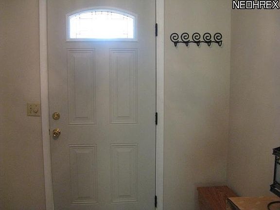 3rd image of 6921 Wil Lou Ln
