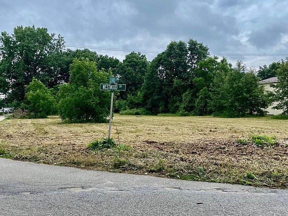 3rd image of Westwood Dr