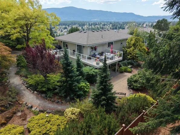 3255 Folkestone Dr, Nanaimo, BC V9T 5V2