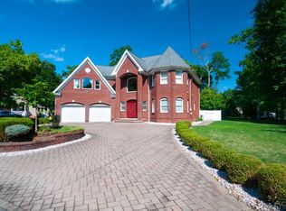 2 Miller Ave, East Brunswick, NJ 08816