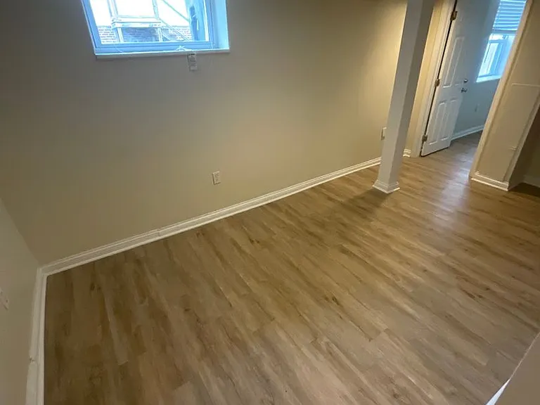 609 N Dunn St — Photo 18