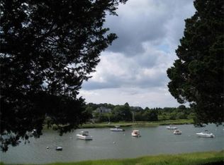 17 Cedar St, Kingston, MA 02364