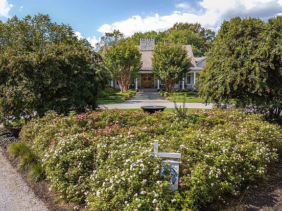 3rd image of 7508 Cooper Point Rd