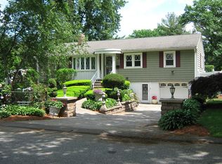 35 Belmont Ave, Wilmington, MA 01887