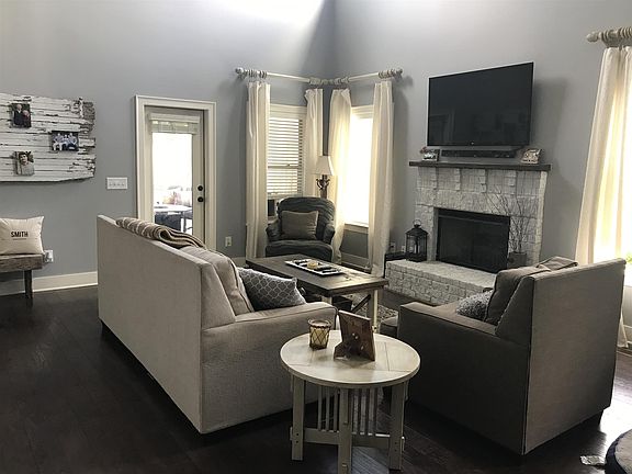 5th image of 3044 Cecil Lewis Dr