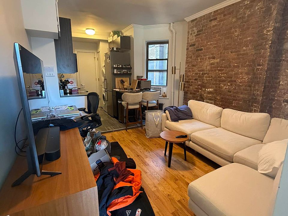 1st image of 166 Elizabeth St APT 4B