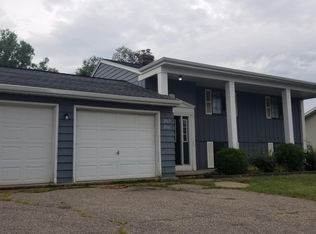 2561 Burton St SE, Grand Rapids, MI 49546