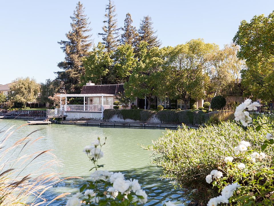 1st image of 2319 Meadow Lake Dr