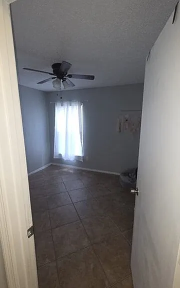 2527 Chatham Cir — Photo 7