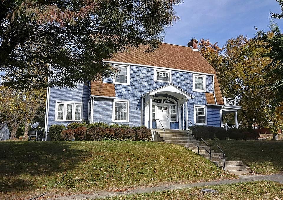 1st image of 1200 Amherst Pl