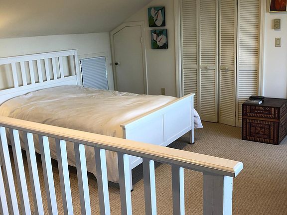 Cozy full bed, bring your own pillows!