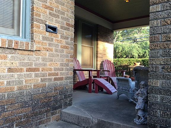 3rd image of 2567 Stadium Dr