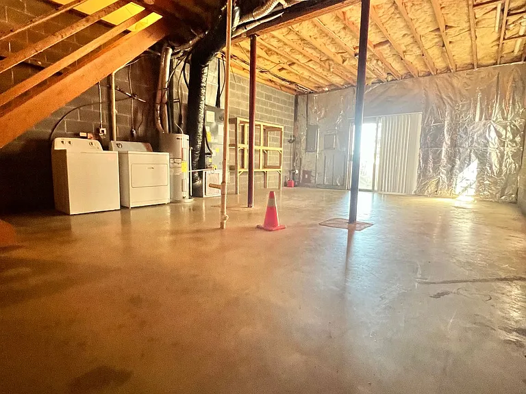 4622 Briarwood Dr — Photo 16