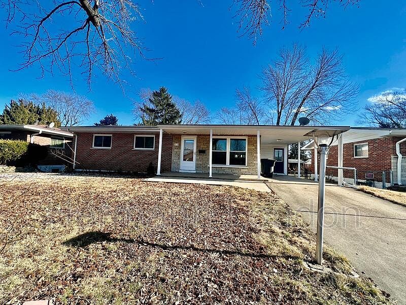 1st image of 370 Gerald Ave