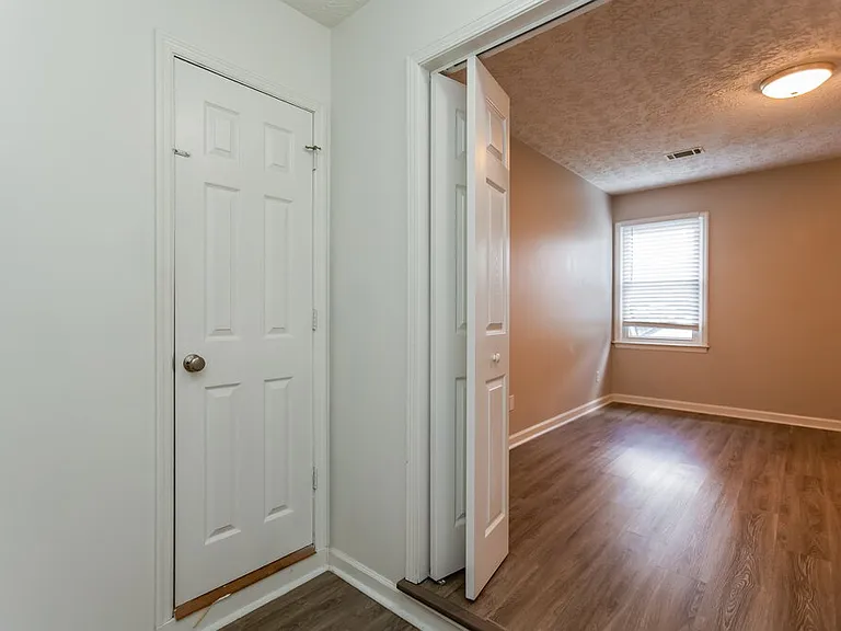 4805 Shallow Farm Dr — Photo 16