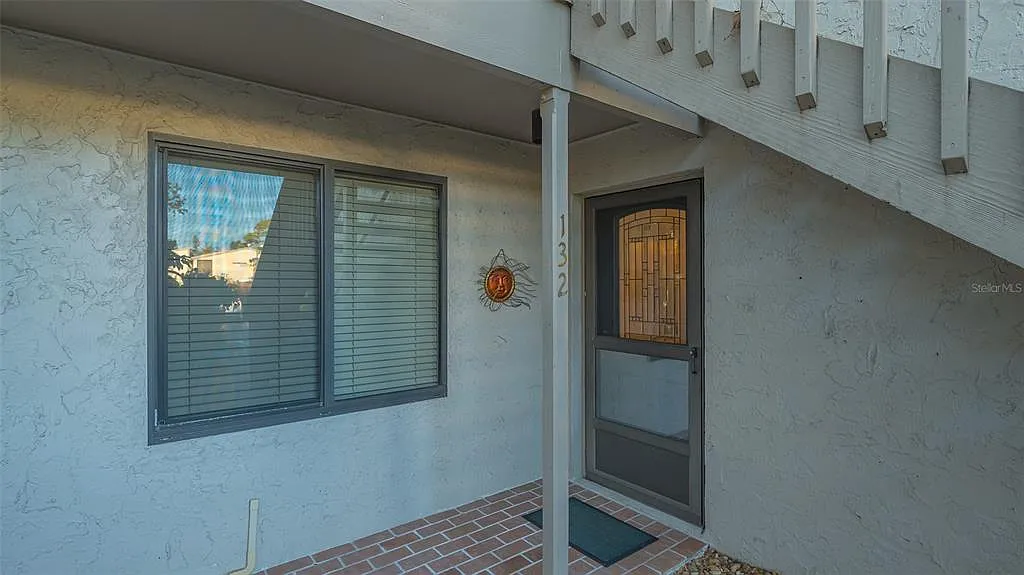 3 bed, 2.0 bath, 1320 sqft, $2,500 — Photo 4