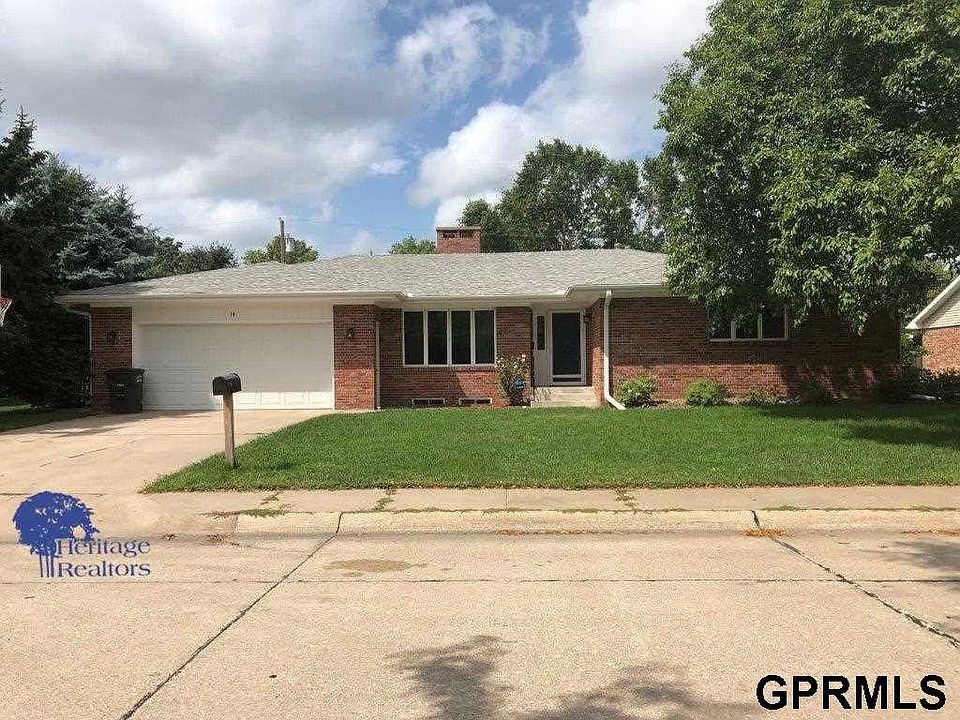 1st image of 19 Eastridge Ave