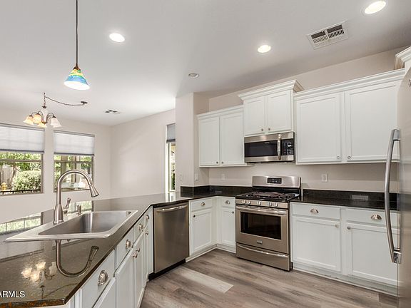 5th image of 1672 S PENROSE Drive
