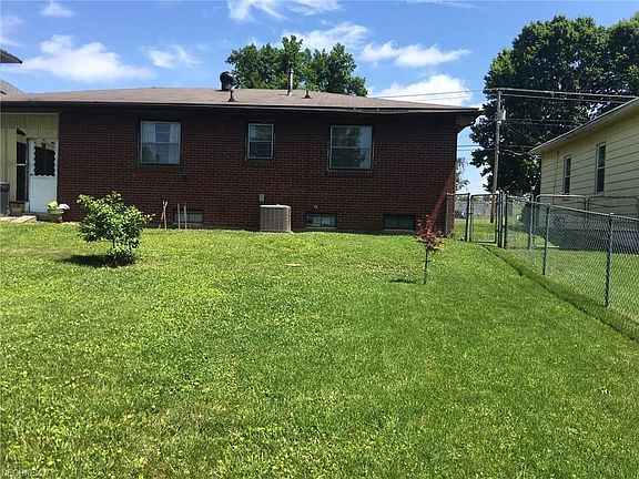 2nd image of 1308 23rd St