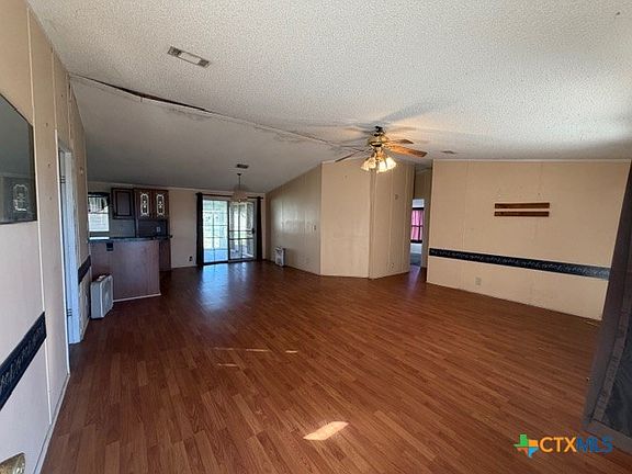 4th image of 811 Cadwell St