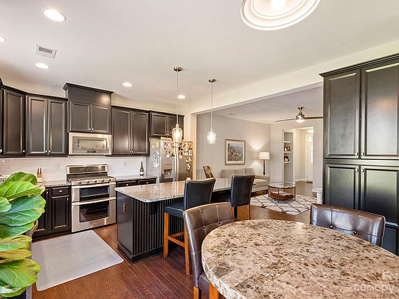 5th image of 5639 Stonewells Dr
