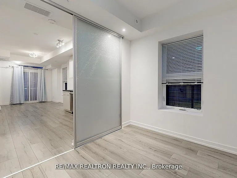 260 Finch Ave E #Townhouse 1 — Photo 14