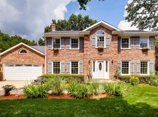 2327 Albright Ln, Wheaton, IL 60189