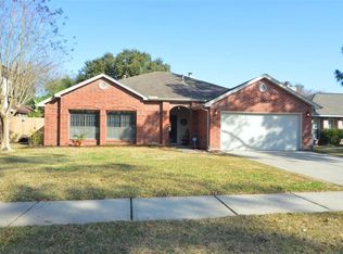 2202 Castle Dr, League City, TX 77573