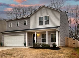 241 Wayfair Ln, Wellford, SC 29385