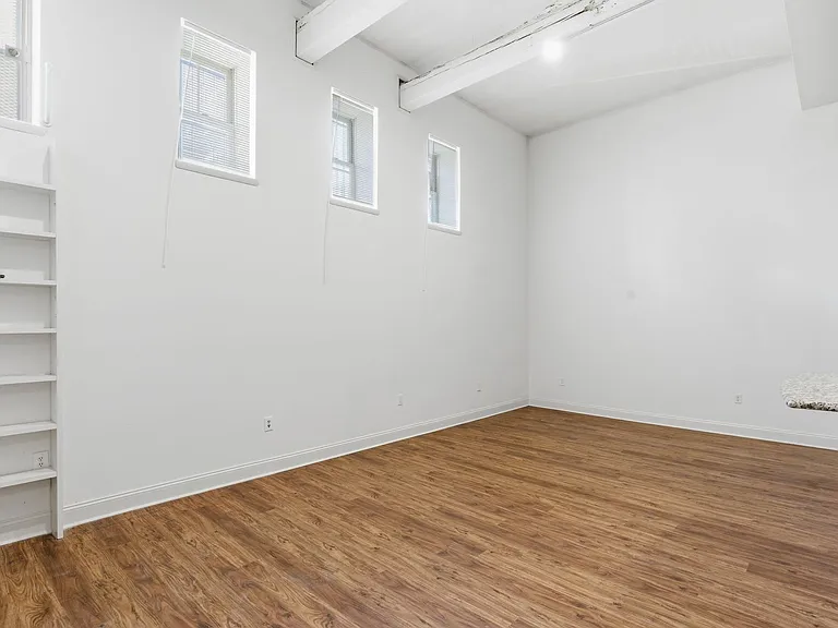 2837 Cambridge St #2 — Photo 3