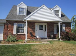 3377 Bordeaux Rue, Northwood, OH 43619