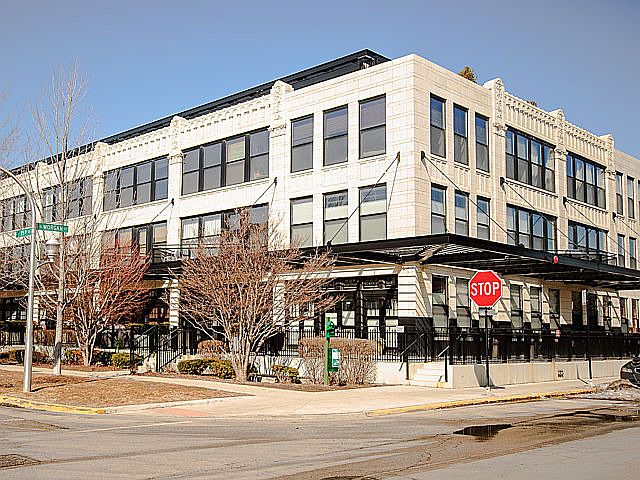 1st image of 1000 W 15th St Unit 323